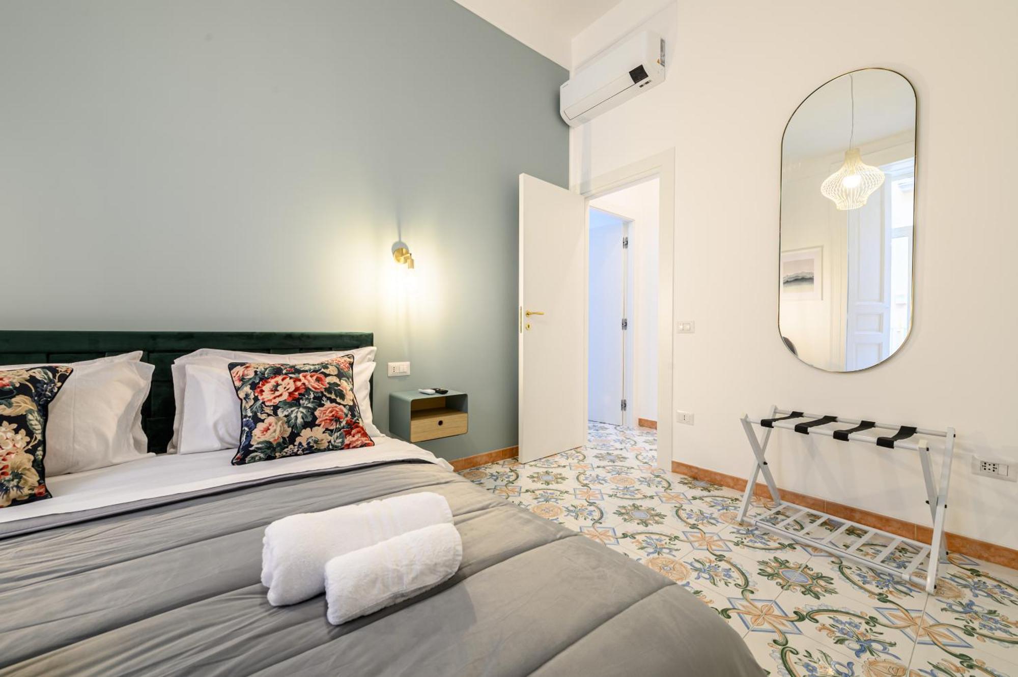 Guest House 121 Charming Apartment Nápoles Exterior foto